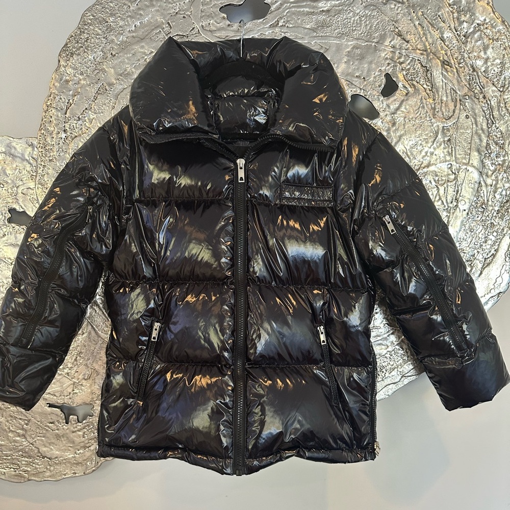 Women’s LIT Activewear Shiny Puffer Jacket in Black Size Medium
